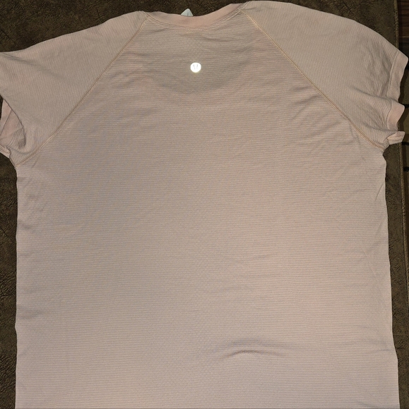 Lululemon - Picture 3 of 3